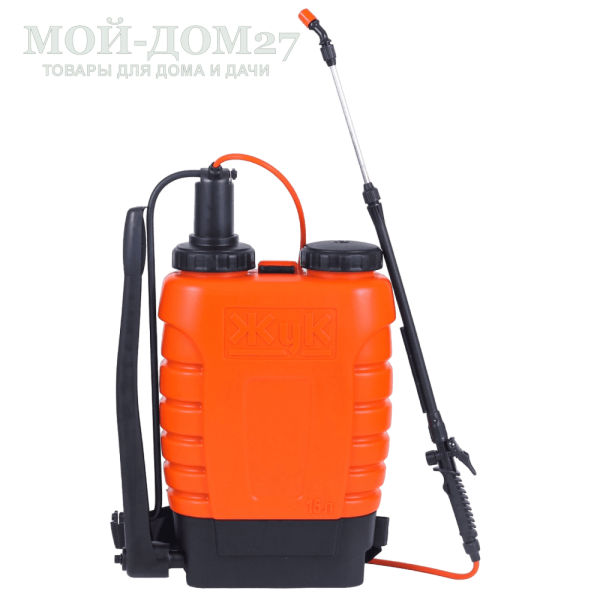 Опрыскиватель ранцевый 15 л. ЖУК классик (ОГ-112) | Мой-Дом27 | Бак, объемом 15 л, позволяет обрабатывать большие по площади участки, а универсальная конструкция предусматривает возможность переоборудования опрыскивателя для работы как правой, так и левой рукой.<br>
 Удобные плечевые ремни снимают напряжение в спине во время работы.<br>
 Расход рабочей жидкости 0,6-0,8 л/мин<br>
Регулировка распыла: от струи до тумана